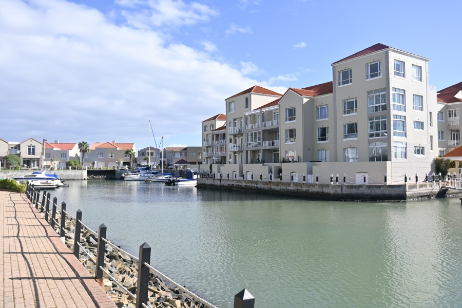 2 Bedroom Property for Sale in Harbour Island Western Cape